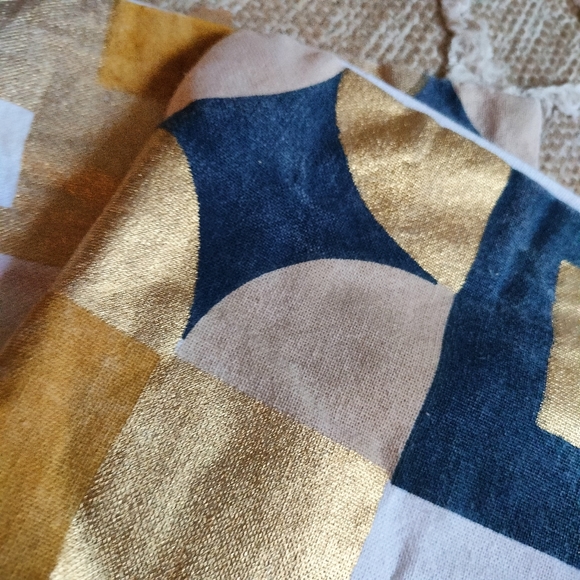 Set of 2 Gold and Navy Cushion Covers - Picture 6 of 14